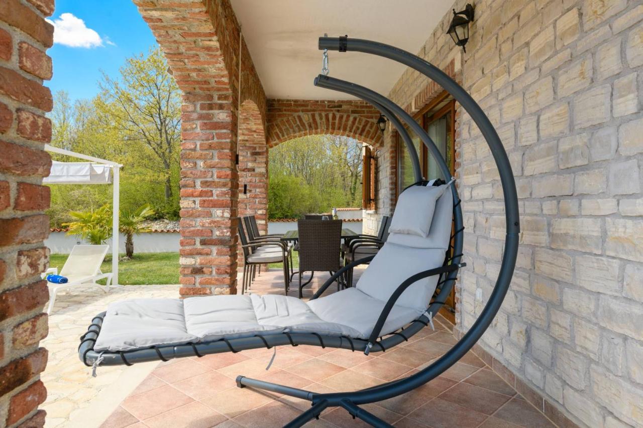 Paradis Villa Stone Queen With Heated Pool Butkovici  Екстер'єр фото