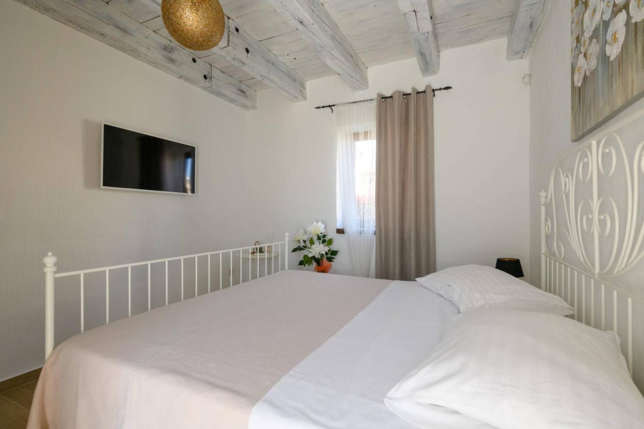Paradis Villa Stone Queen With Heated Pool Butkovici  Екстер'єр фото